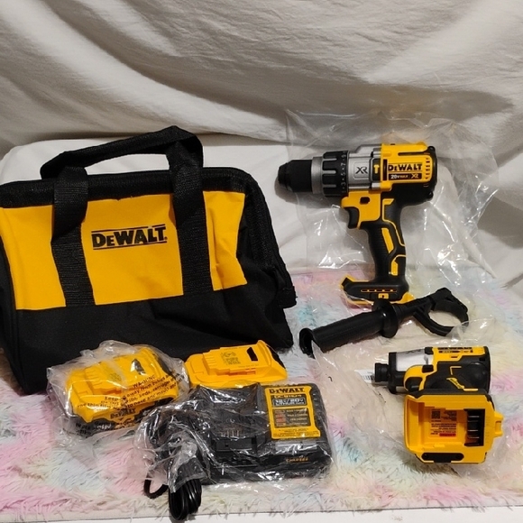 Dewalt Other - SALE! NWOT DeWalt 20V Max Hammer Drill Driver Multiple Speed 2Batteries Charger